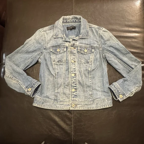 Talbots Classic Jean Jacket Size:P (S) Women Denim Pockets Cotton - Picture 6 of 12